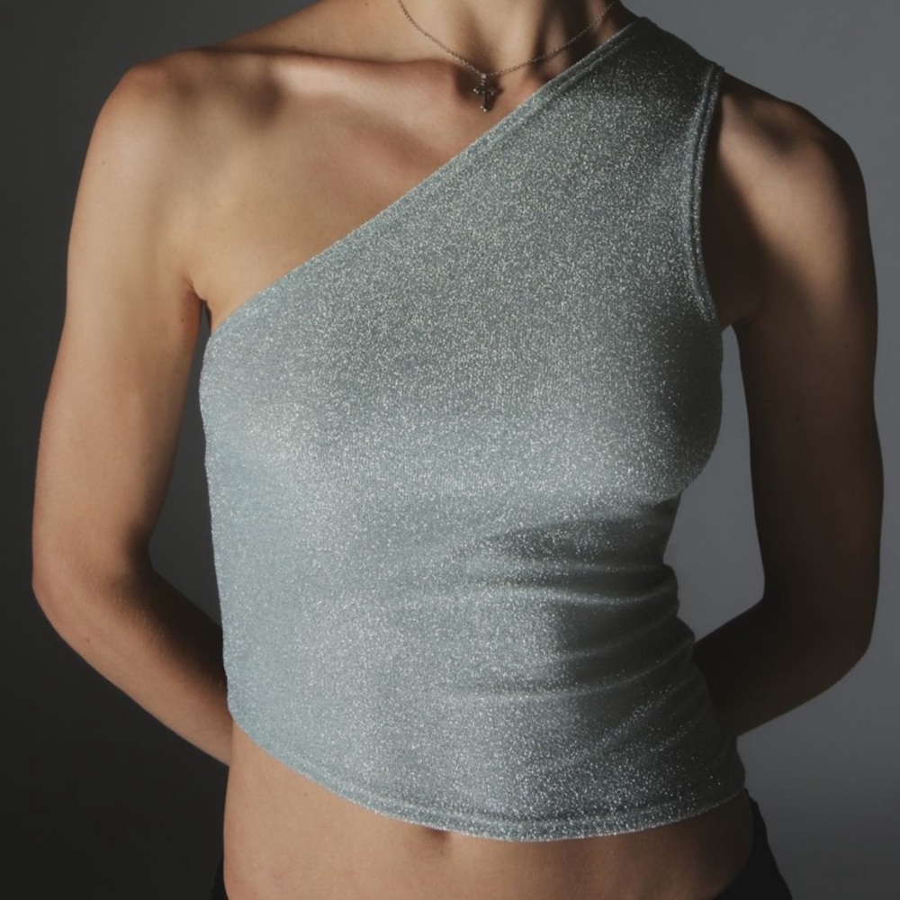 Silence + Noise Faith Sparkly Gray Shimmer Metallic Asymmetrical Crop Tank Top